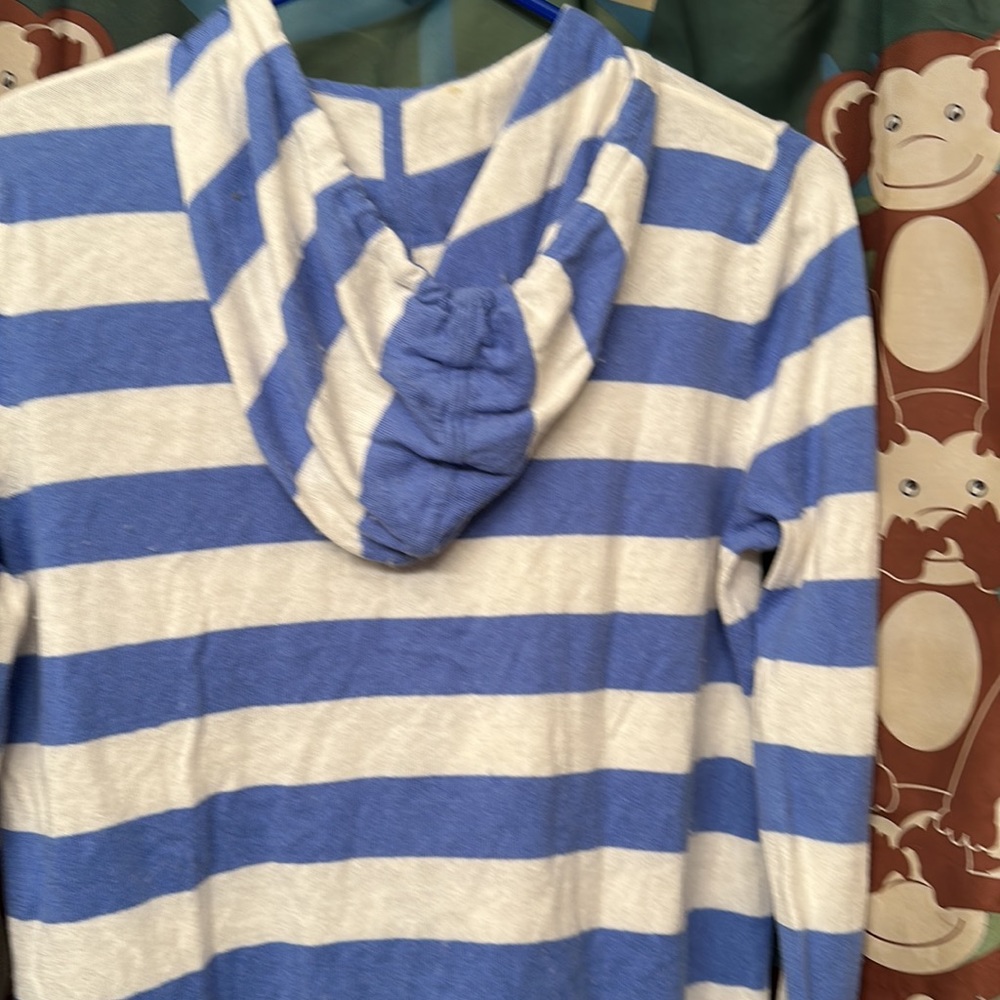 Baby blue and white striped vineyard vines light weight super soft zip up shirt. - Picture 5 of 5